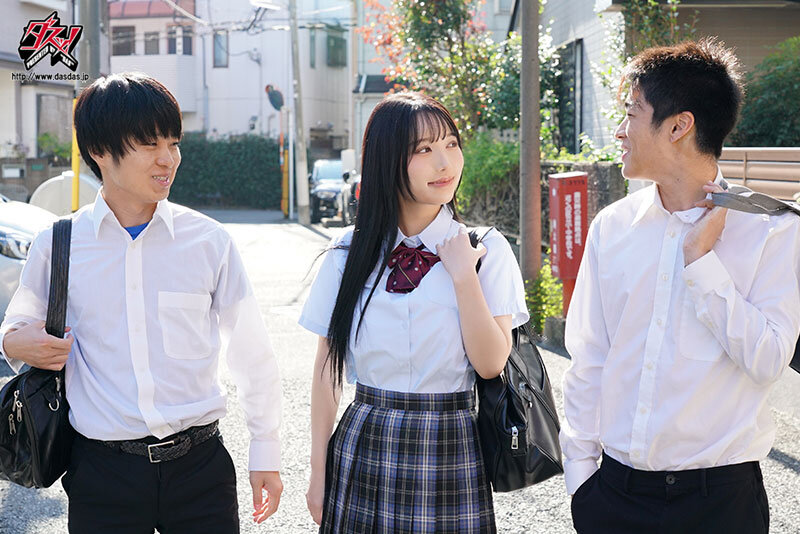 童貞卒業するなら、2人同時でしょ？ 子供の時から仲良し3人組だから、両親不在の一週間イチャラブ中出し3Pセックス 弓乃りむ - サンプル画像 - 1