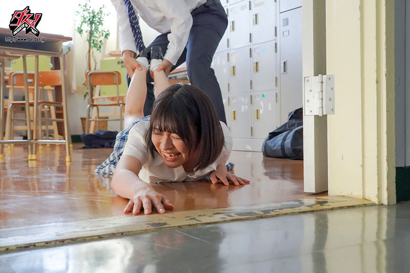 華著スレンダーで可愛い僕のなっちゃんは、夏休み中に美術部顧問に心も身体も寝取られました。 東條なつ - サンプル画像 - 1