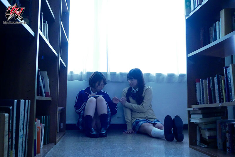 私の好きって気持ち...受け取って！週に1度とは言わず、長く甘い口づけを交わして、温度も確かめて。何度も何度も放課後レズで溶け合う2人の秘密。 宍戸里帆 北岡果林 - サンプル画像 - 2