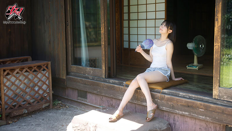 帰省先のド田舎で初恋お姉さんとの「おぼえたてH」にどハマりして1発、2発、3発と汗だくで何度も中出しした...忘れられない、夏。 東條なつ - サンプル画像 - 2