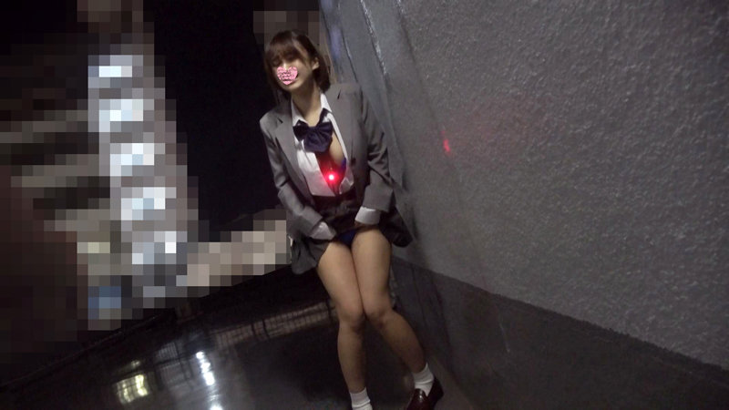 「もう帰りたいです…」イヤイヤ拒絶ばかりのM反応する10代短髪美少女の制服脱がすと【超ドデカIカップ巨乳】触るだけで全身痙攣する本物マゾ発覚し即連続ハメ潮噴きまくり体液まみれで理性ぶっ飛び大絶叫イキ狂う5P大乱交 - サンプル画像 - 4