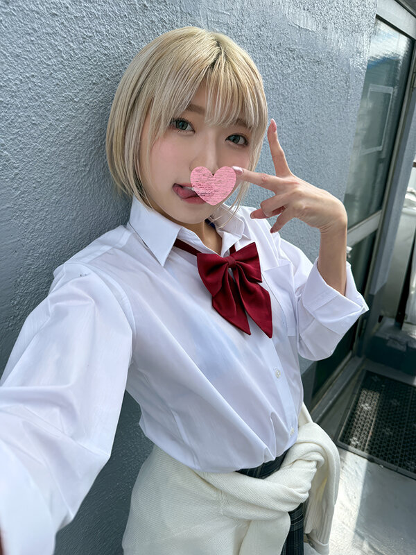 大人を舐めてるナマイキGAL尻穴＆マ〇コ2穴同時挿入瞳孔パックリでメス泣きドM完堕ち中年オジを侮蔑するイケメン好きの高慢女に集団SEX - サンプル画像 - 1