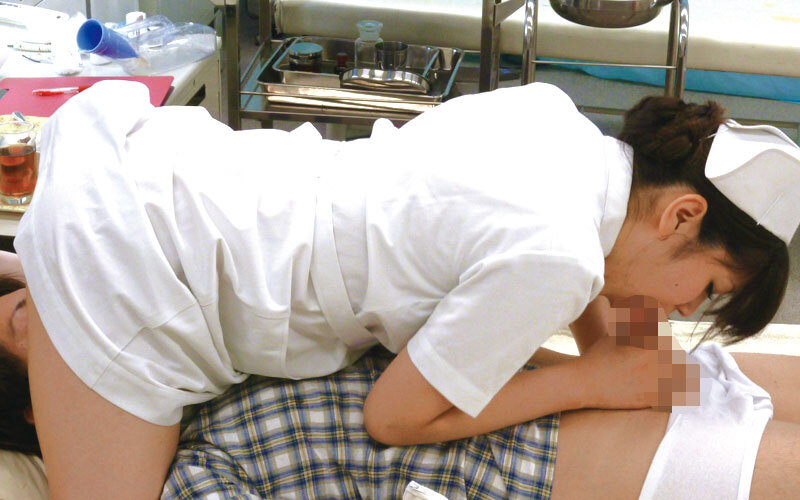 ナースに勃起チ○ポ見せて射精介助を頼むと、どんな結末が…！？4時間 - サンプル画像 - 16