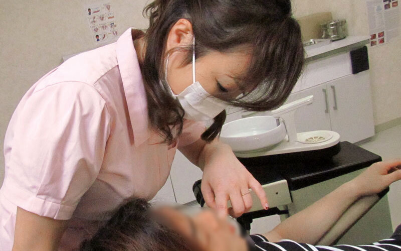 歯科医院で「フェラチオだけでも…」歯科助手にイタズラしてヌキ射精治療を頼むと、どんな結末が…！？4時間 - サンプル画像 - 9