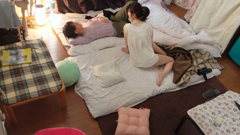 一般男女モニタリングAV マジックミラー便でSEXしちゃった社会人男女のその後まで追跡スペシャル 人妻OLと後輩男子が真昼間にオフィス街で1発10万円の連続射精セックス！…した後日談:人妻が若い男子との中出し不倫に堕ちていくまでを隠し撮り 2 - サンプル画像 - 5