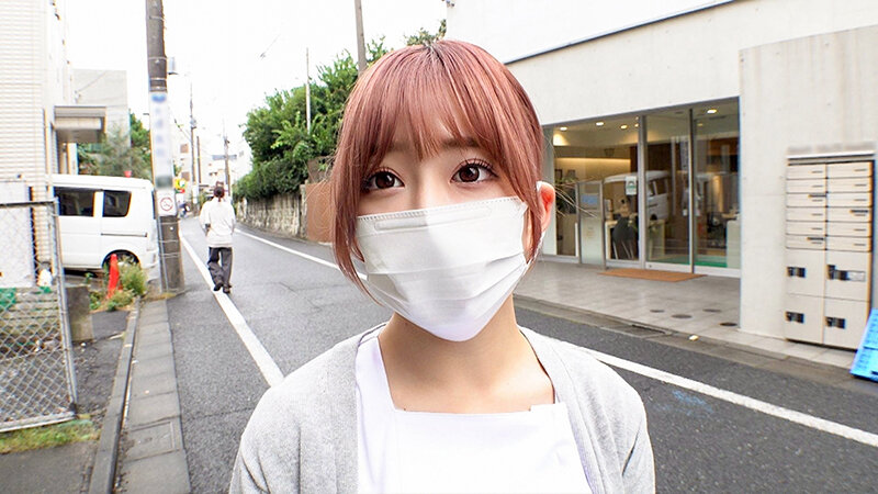 マスク美女感がハンパない歯科衛生士の皆さんww青空の下で童貞君のファーストキッス奪ってくれませんか！？マスクを外して現れる美顔で見つめる超濃密ベロキスで初めてのキッスを奪ってセキララ超発情！仕事も忘れて童貞君をベロベロ接吻とともに生ハメ中出し筆おろしww - サンプル画像 - 11