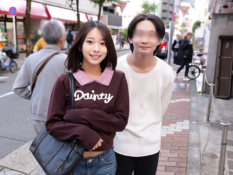 異性としては意識していなかった幼なじみの男女が【脱衣ツ○スターゲームww】負けてしまって服を脱ぎセクシー姿でゲームする幼なじみ女子にフル勃起ww「ちょっと…勃起してるじゃん」半裸で密着ツ○スターしているうちにお互い異性として意識し合ってしまう2人…果たしてS… - サンプル画像 - 7