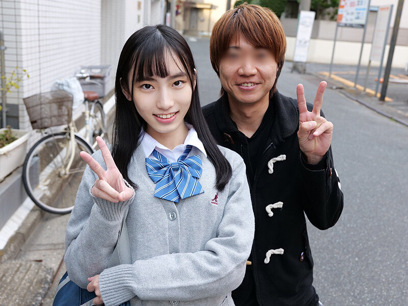 「キスぐらいイケるでしょ」「チューするの初めてなんだよ…」「えっもしかして童貞…！？」兄妹が青空の下で照れ照れ超濃密ベロキス体験ww 童貞兄のファーストキッスを奪っちゃった妹が濃厚接吻でミラクル発情// 彼氏がいるのにお兄ちゃんを生々しい接吻とともに生ハメ中… - サンプル画像 - 16