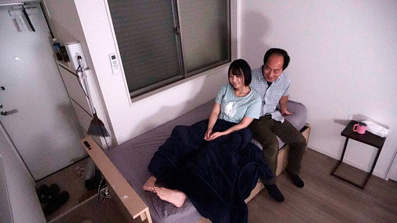 おじさん童貞純情物語～恋する地下アイドル～ デビューから応援していた25歳年下の地下アイドルから告白されて付き合って童貞を卒業した中年独身男の奇跡の初恋ドキュメンタリー - サンプル画像 - 8