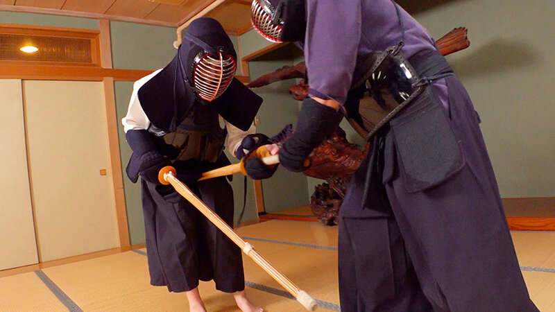 一般男女モニタリングAV 格闘技女子大生vsセクハラレ●プ魔［柔道/少林寺拳法/剣道］勝てば100万円！負けたら即ハメ中出し！ルール無用のセクハラ攻撃に立ち向かえ！白熱の真剣3本勝負！ - サンプル画像 - 6