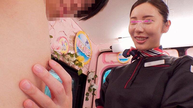 一般男女モニタリングAV×マジックミラー便コラボ企画 黒パンストの美脚キャビンアテンダントが‘常に乳首責め！スパイダー騎乗位’で童貞筆おろしに挑戦！敏感な両乳首をいじられ/舐められ/吸い付かれながらの抜かずの連続中出しSEX！4組合計16発 - サンプル画像 - 2