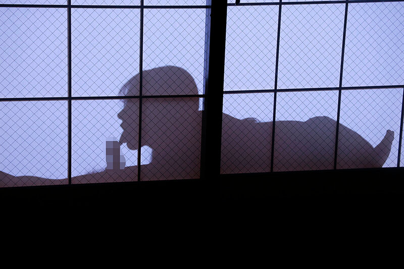 美人義母の障子越しシルエットSEXを毎日覗いていることに気づかれて…父が出張中、童貞の僕を寝室に連れ込み何度も中出しさせてくれた義母との秘密の家庭内NTR 望月りんね - サンプル画像 - 4