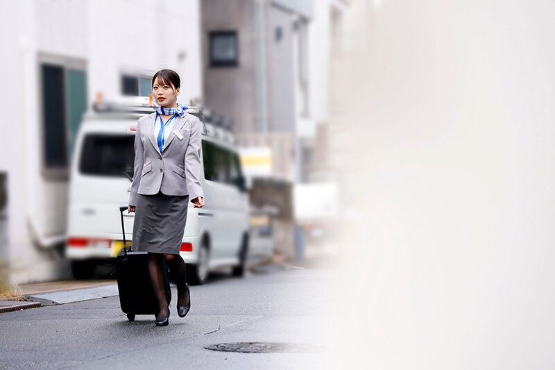 緊縛解禁！美脚キャビンアテンダントが緊縛調教でドM覚醒！淫乱ドすけべ女に豹変し自ら性処理おもちゃに堕ちた大手航空会社の黒パンストCA 椎名ななみ - サンプル画像 - 2