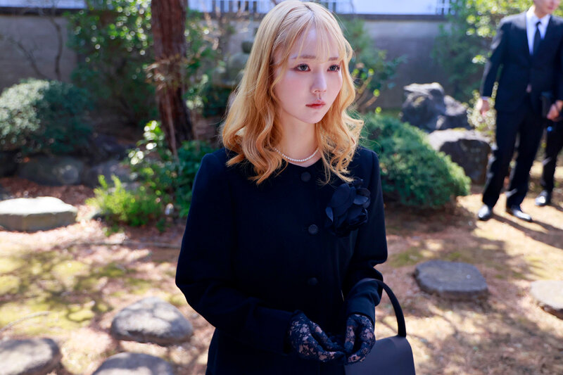 【4K】金髪喪服ギャル。6年ぶりに再会した部活仲間に記憶が無くなるまで酔わされ集団中出し乱交で弄ばれた元野球部マネージャー めぐり24歳 - サンプル画像 - 2
