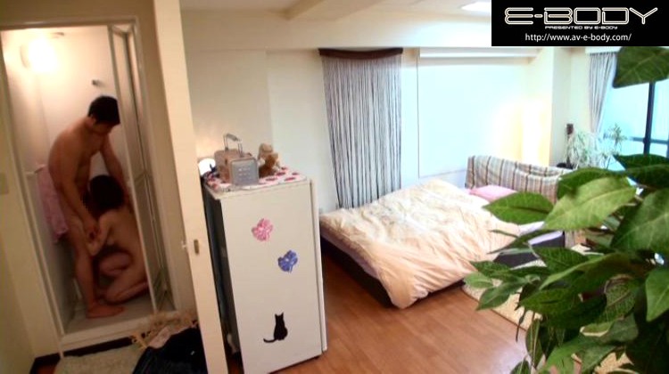 ヤリ部屋。 ひっきりなしに男が訪れるマンションの一室を終日覗き見る。 奥田咲 - サンプル画像 - 5