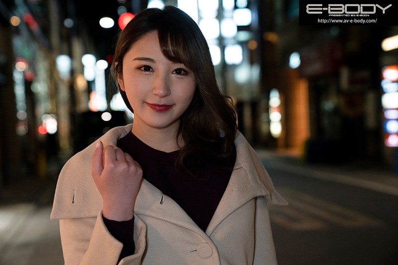 弱冠20歳！ 銀座NO.1（某有名高級クラブ）Hカップホステスと大型契約 AVデビュー 北野未奈 - サンプル画像 - 4