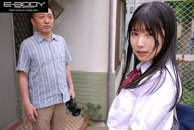 台本無しリアルドキュメント！おやじ好き変態女優‘好実ほの’とガチ制服好きロリコン中年男優が 互いに性癖むき出しのエグいほど生々しいイチャハメ映像24時 - サンプル画像 - 3