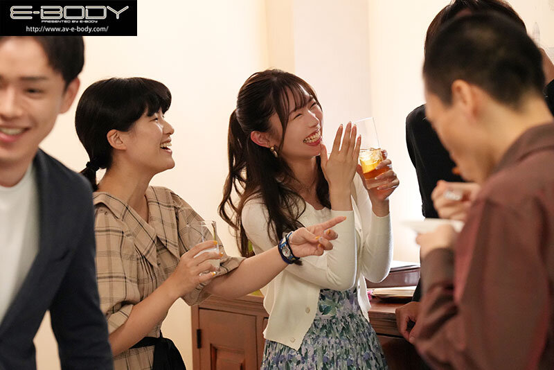 同窓会NTR 華奢巨乳美女は久々に再会した絶倫元カレとの浮気性交に背徳感と共に大絶頂を繰り返す 響蓮 - サンプル画像 - 1