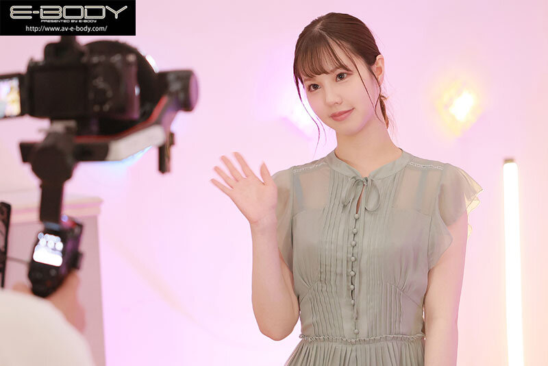 業界トップクラスのルックスを持つスリム巨乳ハーフ美少女E-BODY専属デビュー 芸能人顔負けの美少女がAVに出たかった理由とは…？ 中村彩 - サンプル画像 - 2