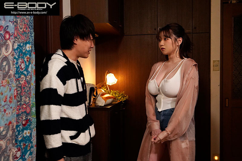 どんどん過激化するバズる為の動画撮影 女子大生T●KT●kerによるギリギリの公然わいせつ無自覚着衣巨乳 小坂ひまり - サンプル画像 - 6