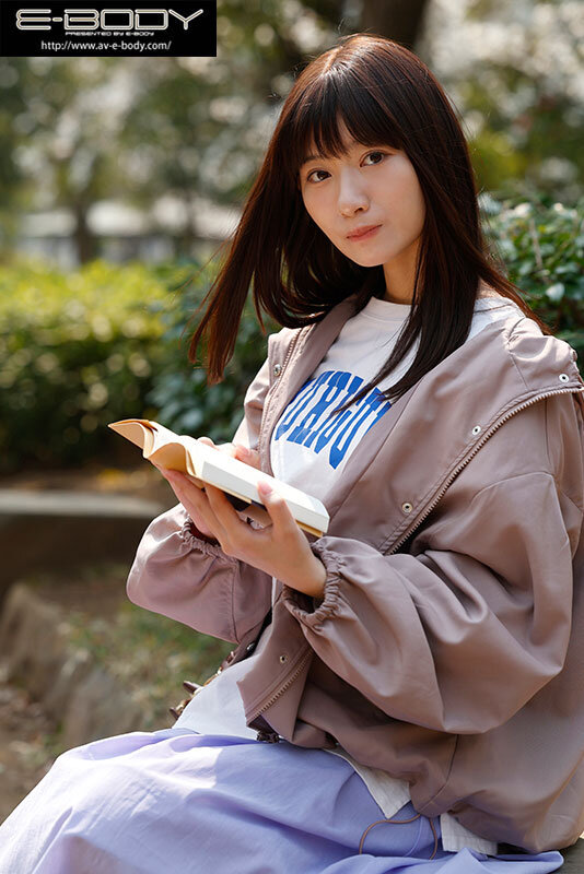 初めて出来た彼女を脱がしたら…着衣から想像できない物凄いスリム美白巨乳 大興奮の僕は性欲尽きるまでハメまくった 設楽ゆうひ - サンプル画像 - 2