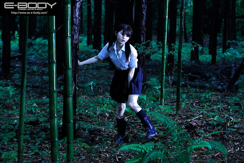 もうすぐ赤ちゃんが作れそうなカラダじゃ。皆で食べよう。女がいない村で隠し育てられた小娘は村のオヤジたちの最高の性玩具だ 設楽ゆうひ - サンプル画像 - 11