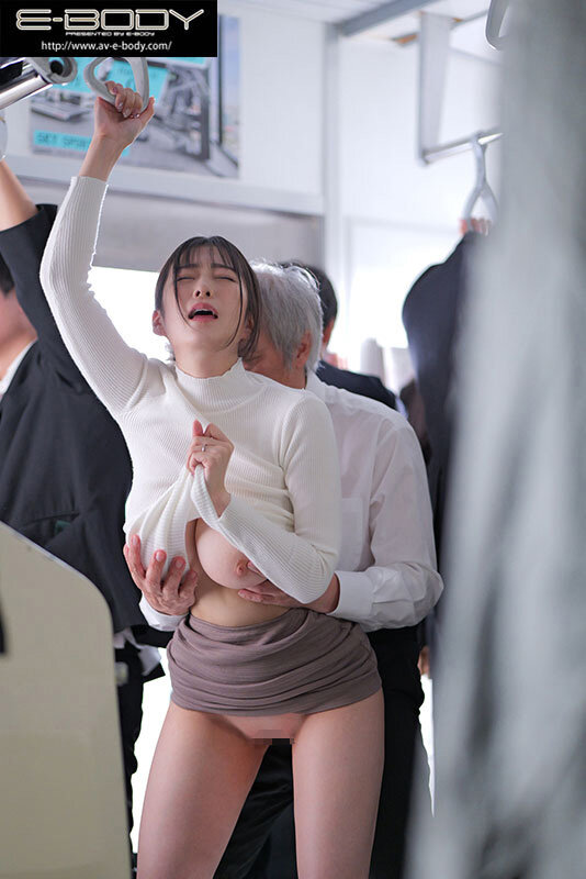 オレが痴●をヤメられないのはだらしないデカパイ人妻がスキだらけで電車に乗るせいだろ？ 柏木ふみか - サンプル画像 - 3