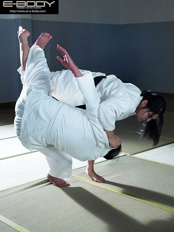 Kcup 173cm 関東を覇した黒帯柔道家 大門レヤ AVデビュー - サンプル画像 - 2
