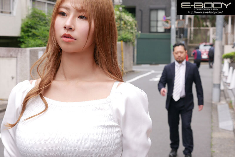 大人気キャバ嬢とあの弱みを握って下品で屈辱的なおまんまおっぴろげポーズでイカセまくってやったww 清宮仁愛 - サンプル画像 - 4