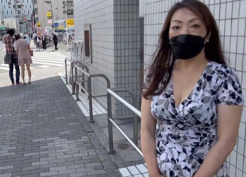 約30年ぶりに同窓会で再会した女子がかなりババアになっていたが、肉体がムチムチに熟れてエロかったので誘ったら不倫関係になったのでハメ撮りして晒してみた。 - サンプル画像 - 1