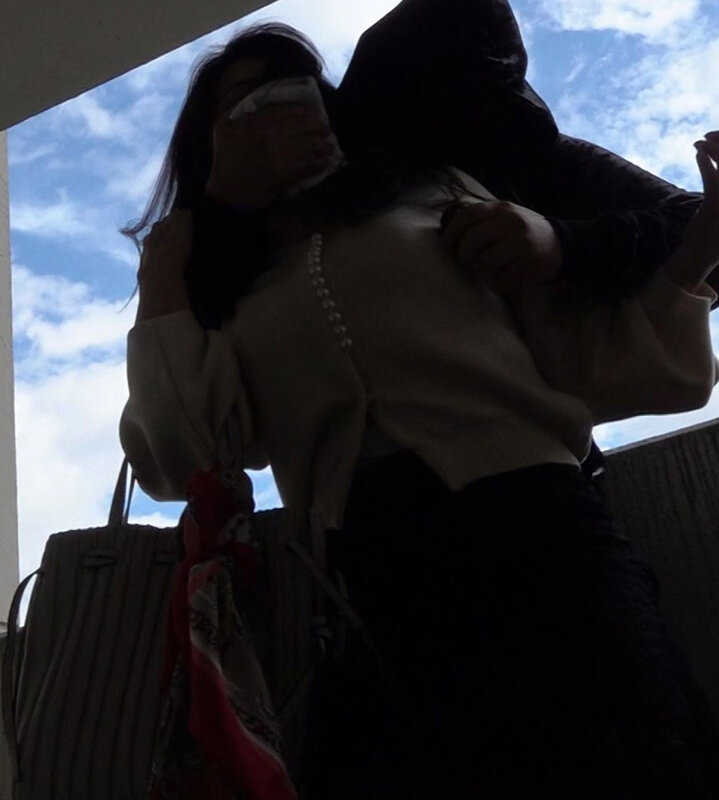 ［閲覧注意］輪●レ●プ映像 ノーカット無編集・婦女強●犯罪記録 クロロホルムとスタンガンで昏●、媚薬で半狂乱 激しく抗いつつも徹底的に暴力で捩じ伏せられ、産道から子宮まで無限にマワし潰され続けイキ壊れるM奴●主婦！ 高園ゆり子 - サンプル画像 - 1