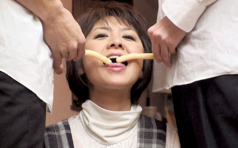普通の人妻さん寝取らせ！夫に騙された他人男と複数プレイでイキまくるNTR映像4時間 - サンプル画像 - 3