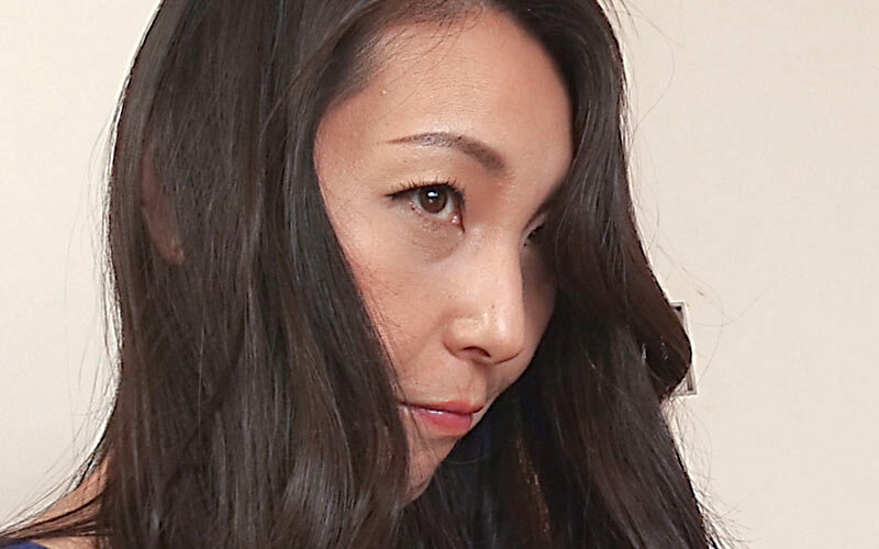 嫁の母とAV観賞！！目の前で婿の勃起チ○ポを見せられ欲情して中出しSEX4時間 - サンプル画像 - 6