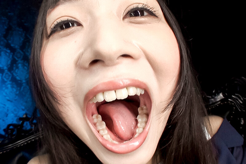 美女のベロ・口内自撮り（2） - サンプル画像 - 19