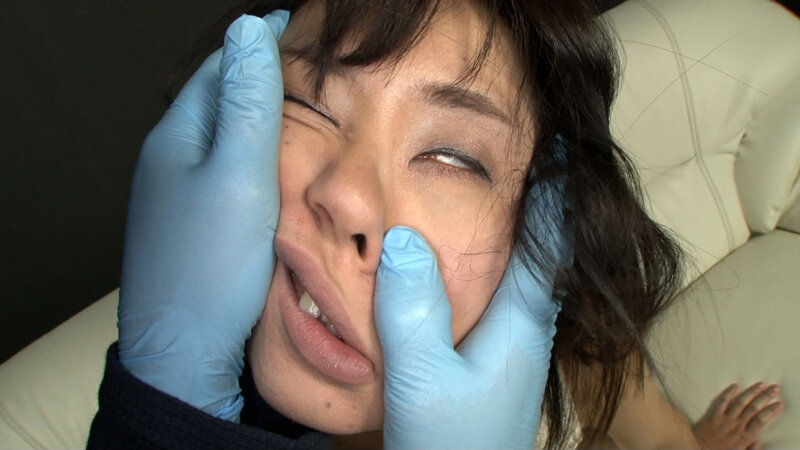 美女の顔面崩壊悪戯（1） 淫戯指編 - サンプル画像 - 4