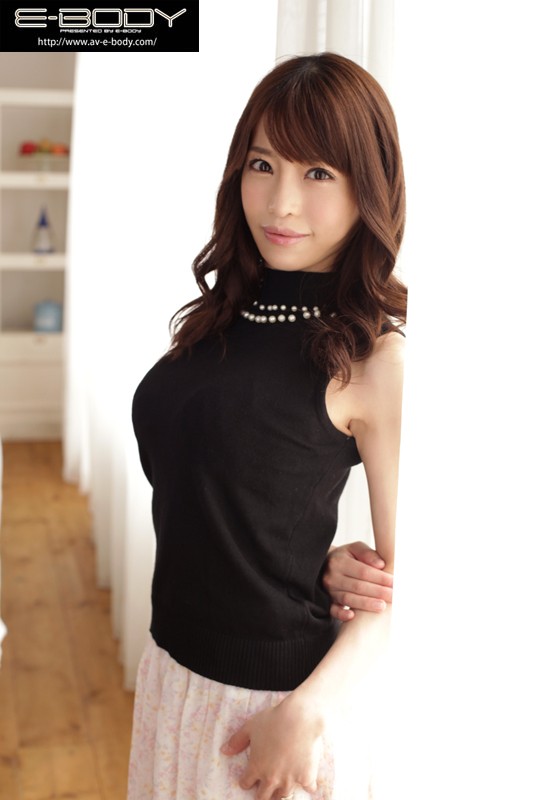 スリムと巨乳が両立する奇跡の人妻 黄金比くびれGカップ妻AVデビュー 谷山智美 - サンプル画像 - 9