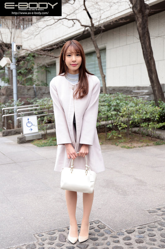 女子アナみたいな美人若妻 旦那には言えないM性癖を満たすため決意のAVデビュー 七瀬広海 - サンプル画像 - 4