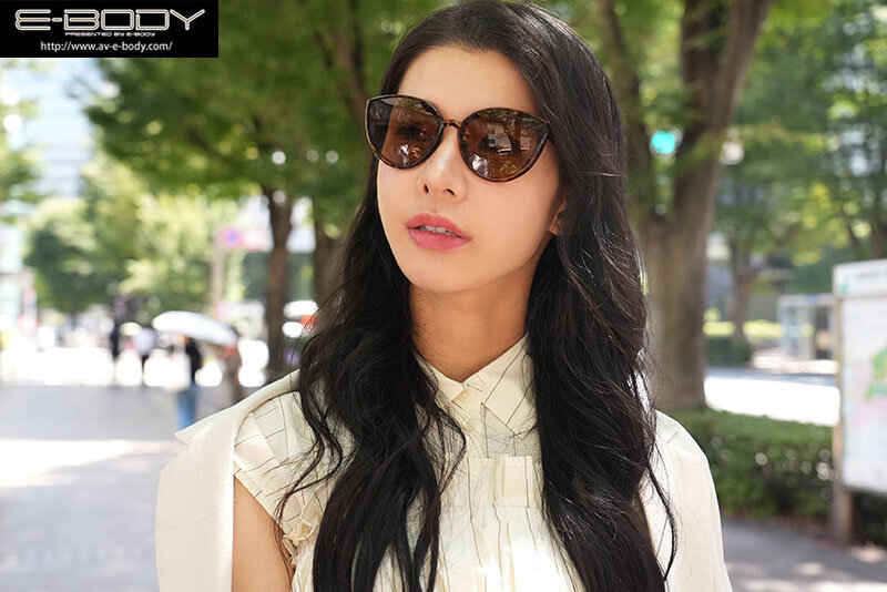 海外から緊急帰国 パ○コレ出場アジアンモデルがバキバキBODY引っ提げて鮮烈のAVデビュー 東雲つばき - サンプル画像 - 1