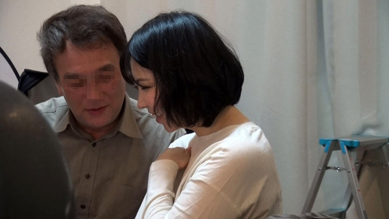 地味で控え目な清楚妻 連れ込みナンパ隠し撮り12人4時間BEST（2） - サンプル画像 - 2