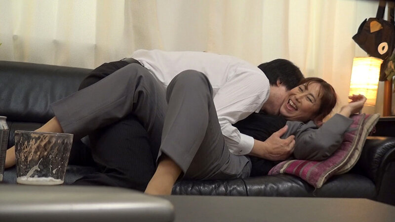 求められると断れないおばさんとのSEX隠し撮りvol.2 - サンプル画像 - 7