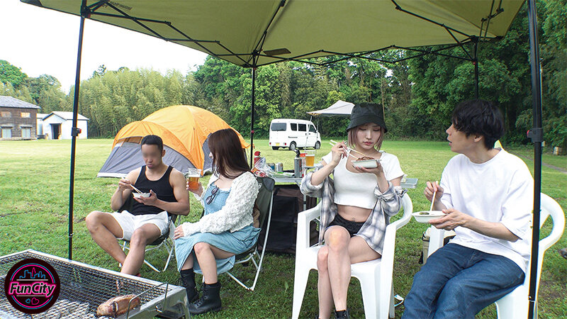 CAMP×NTR エロ舌で隣人夫をしゃぶり堕とすギャル妻 春陽モカ - サンプル画像 - 1