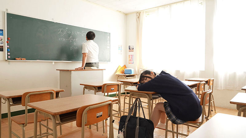 ねっとりベロチューと乳首舐めで誘惑 涎だらだら淫舌フェラで教師を沼らせる痴女J系 倉木しおり - サンプル画像 - 2