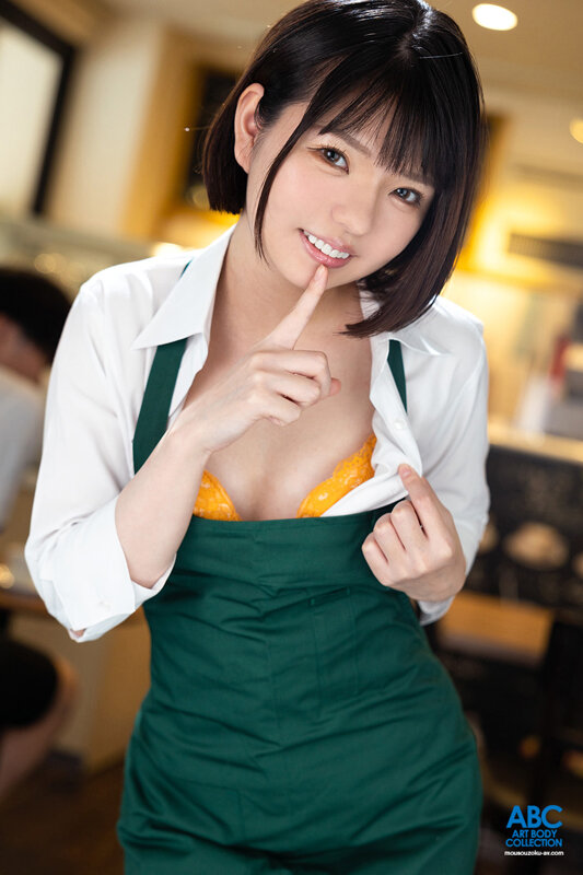 あざと可愛い美少女カフェ店員の小悪魔誘惑 中出し3本番！既婚店長との深夜不倫は残業手当付きません！ 市井結夏 - サンプル画像 - 1