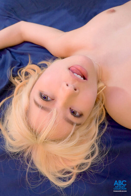 金髪ギャルがハマった媚薬キメセク乱交パーティー アヘイキおま●こは感度爆上がりで大量失禁 脳バグ中出し昇天 宮沢ちはる - サンプル画像 - 19