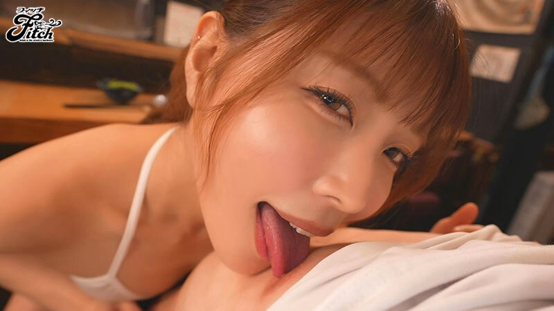 こんな時代だから…庶民的な店で気持ち良くヌキたいじゃないか せんぺろ居酒屋でお腹もチ○ポも大満足！ドスケベ女将の過激な全身リップサービス 新村あかり - サンプル画像 - 6