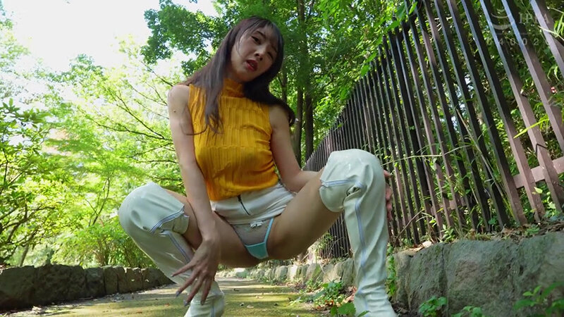 淫乱ブーツ集団交尾 美脚美女とベロキスザーメンSEX 小野坂ゆいか - サンプル画像 - 2