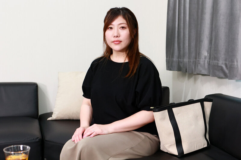 ムチムチ爆乳妻を狙う媚薬エステマッサージ（2）～無理やり淫乱化させられた熟女は複数の肉棒に貫かれてヤリマン覚醒！ - サンプル画像 - 1