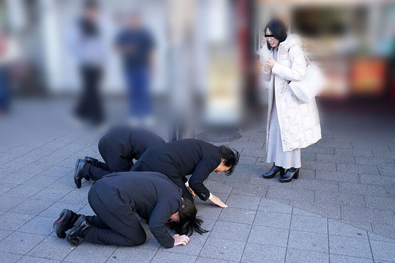 追跡 土下座ナンパ 絶叫 人妻ゴロシ 11 - サンプル画像 - 2