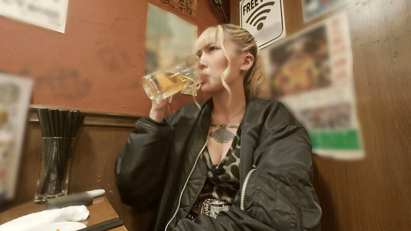 ガチ昼呑みはしご酒 ～シラフとヘベレケ、ギャップ検証ドキュメント～ 飲んで、笑って、酔って、本音！？【ギャル編】 - サンプル画像 - 2