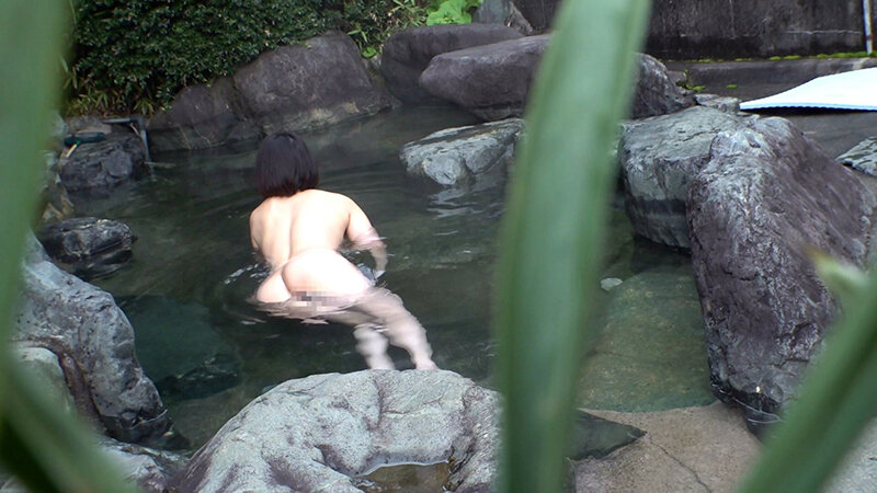 童貞喰いの痴女妻が出没すると噂のメスワニ混浴温泉は実在した！3 痴女妻4名収録 - サンプル画像 - 6